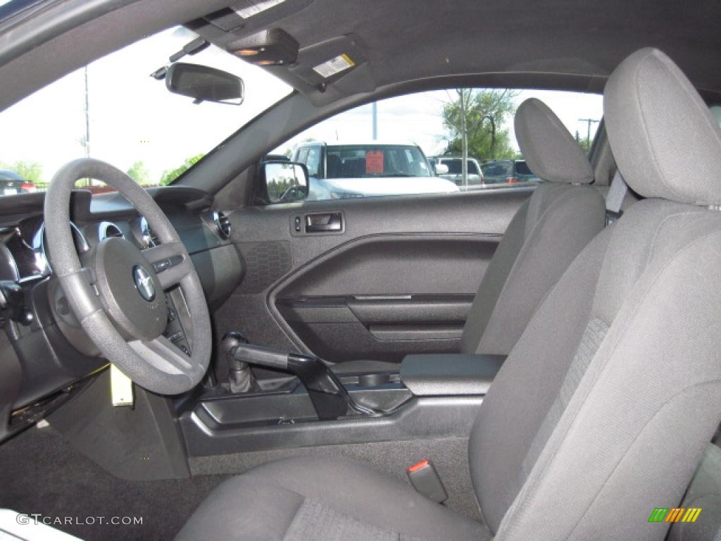 2007 Mustang V6 Deluxe Coupe - Black / Dark Charcoal photo #9
