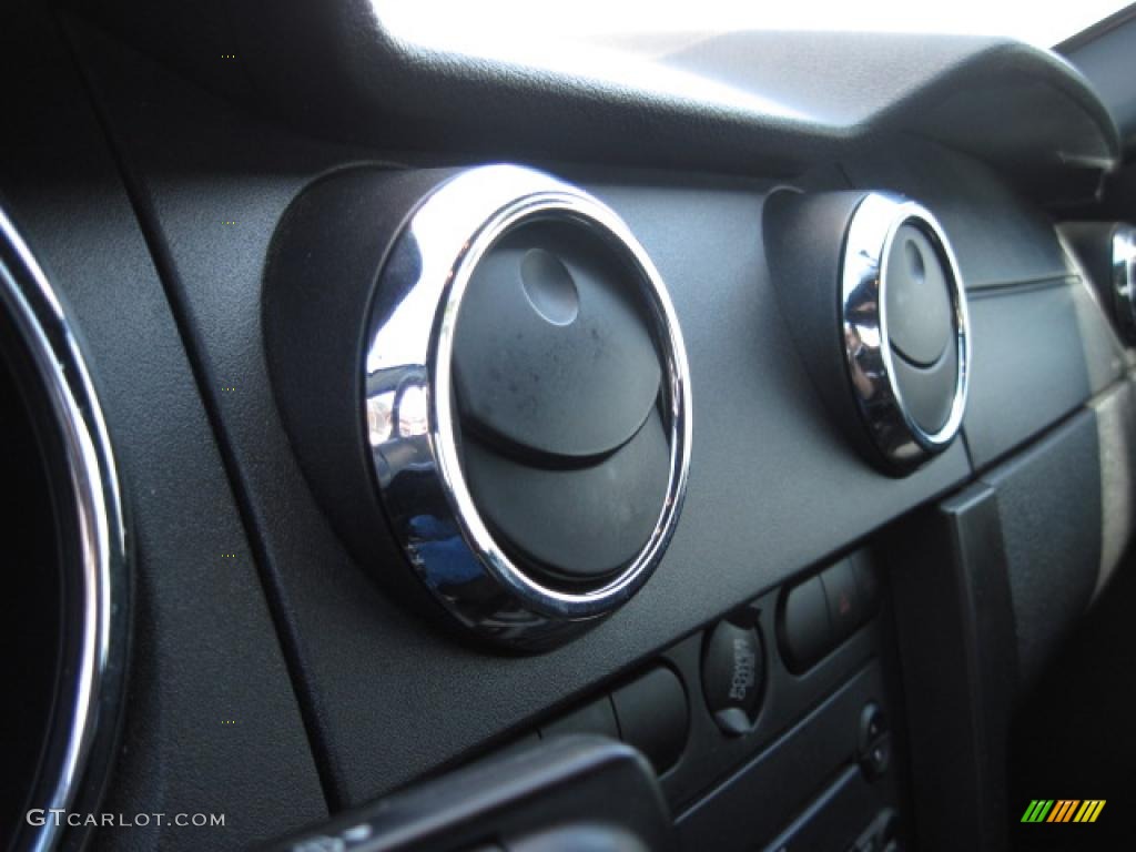 2007 Mustang V6 Deluxe Coupe - Black / Dark Charcoal photo #23