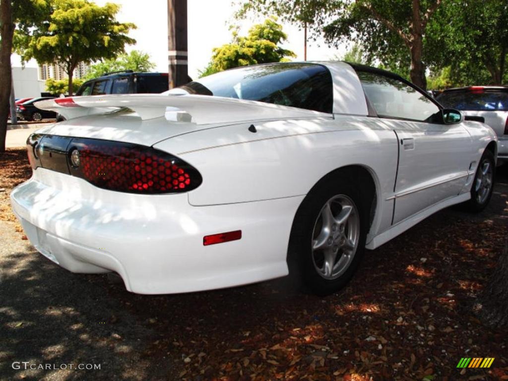 2000 Firebird Trans Am Coupe - Arctic White / Taupe photo #2