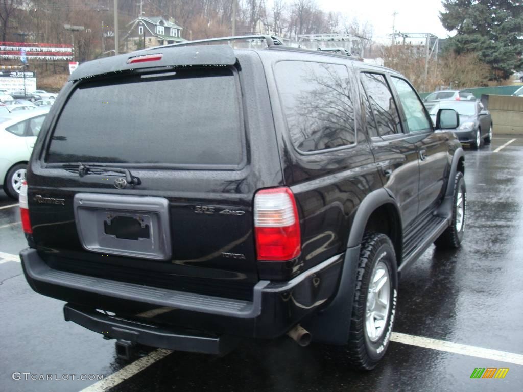 1999 4Runner SR5 4x4 - Black / Gray photo #4