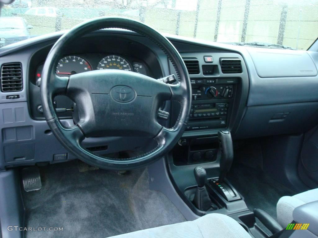 1999 4Runner SR5 4x4 - Black / Gray photo #12