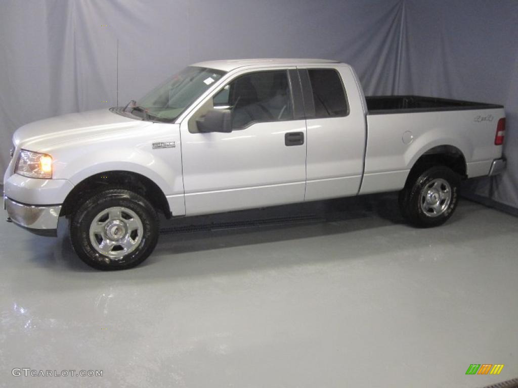 2005 F150 XLT SuperCab 4x4 - Silver Metallic / Medium Flint Grey photo #2