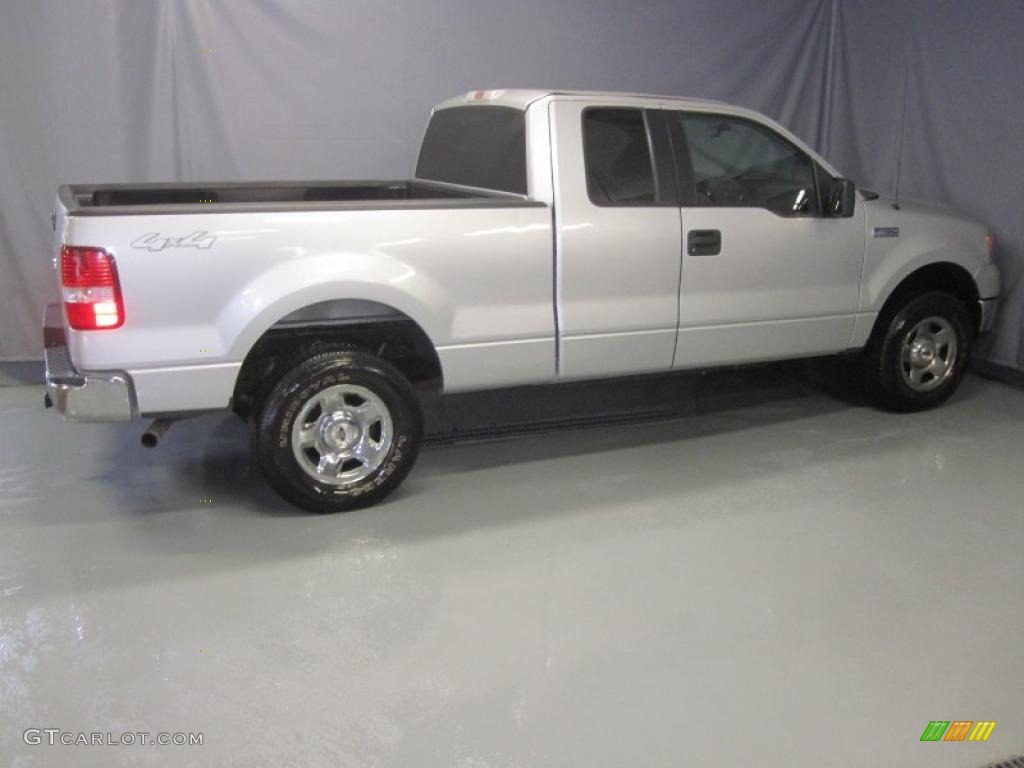 2005 F150 XLT SuperCab 4x4 - Silver Metallic / Medium Flint Grey photo #4
