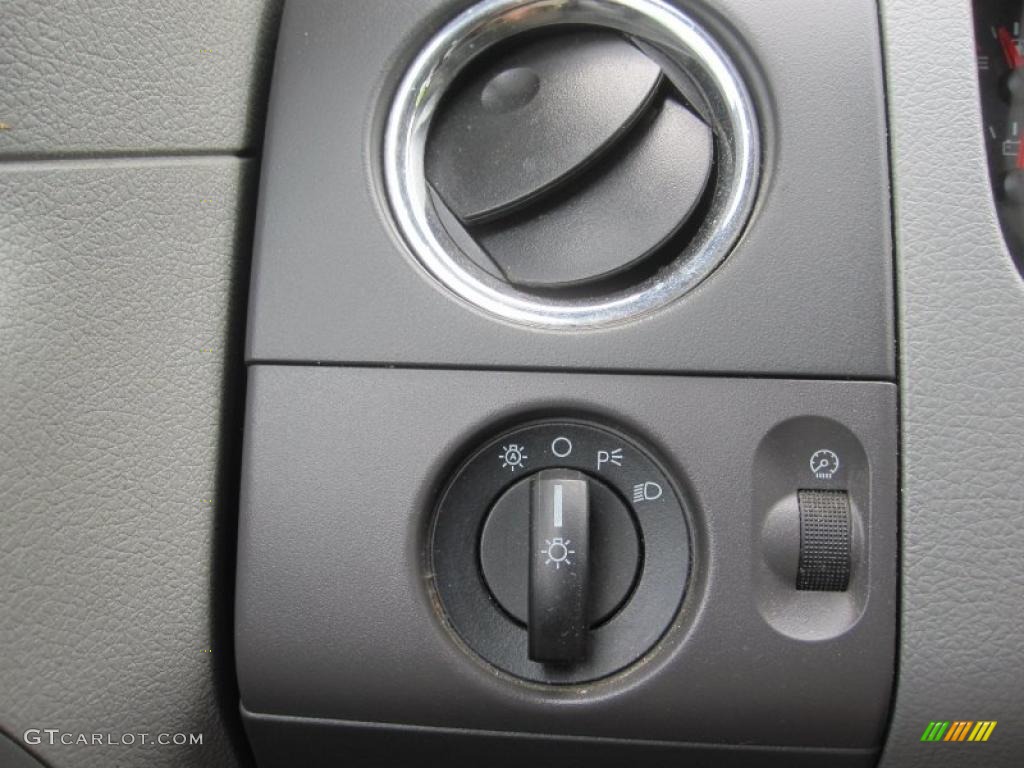 2005 F150 XLT SuperCab 4x4 - Silver Metallic / Medium Flint Grey photo #11