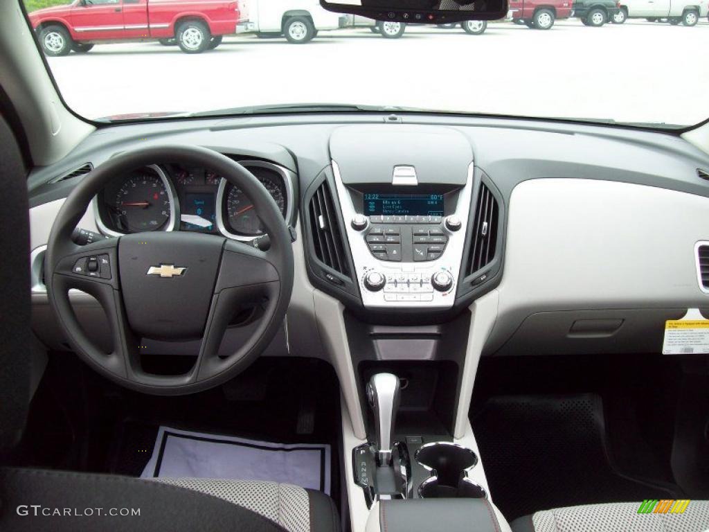 2010 Equinox LT AWD - Navy Blue Metallic / Jet Black/Light Titanium photo #29