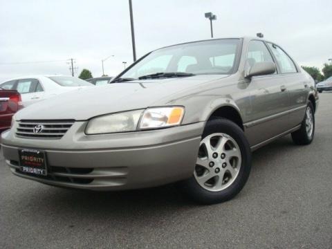 1997 Toyota Camry LE V6 Data, Info and Specs
