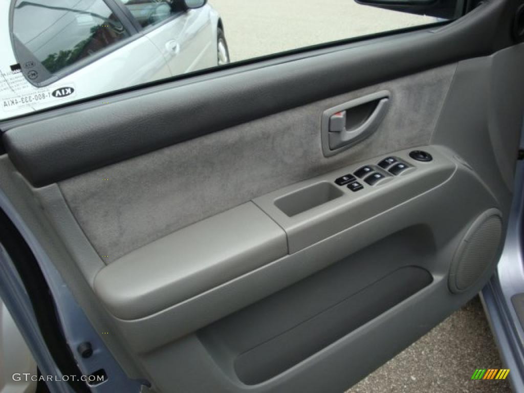 2005 Sorento LX 4WD - Ice Blue Metallic / Gray photo #11