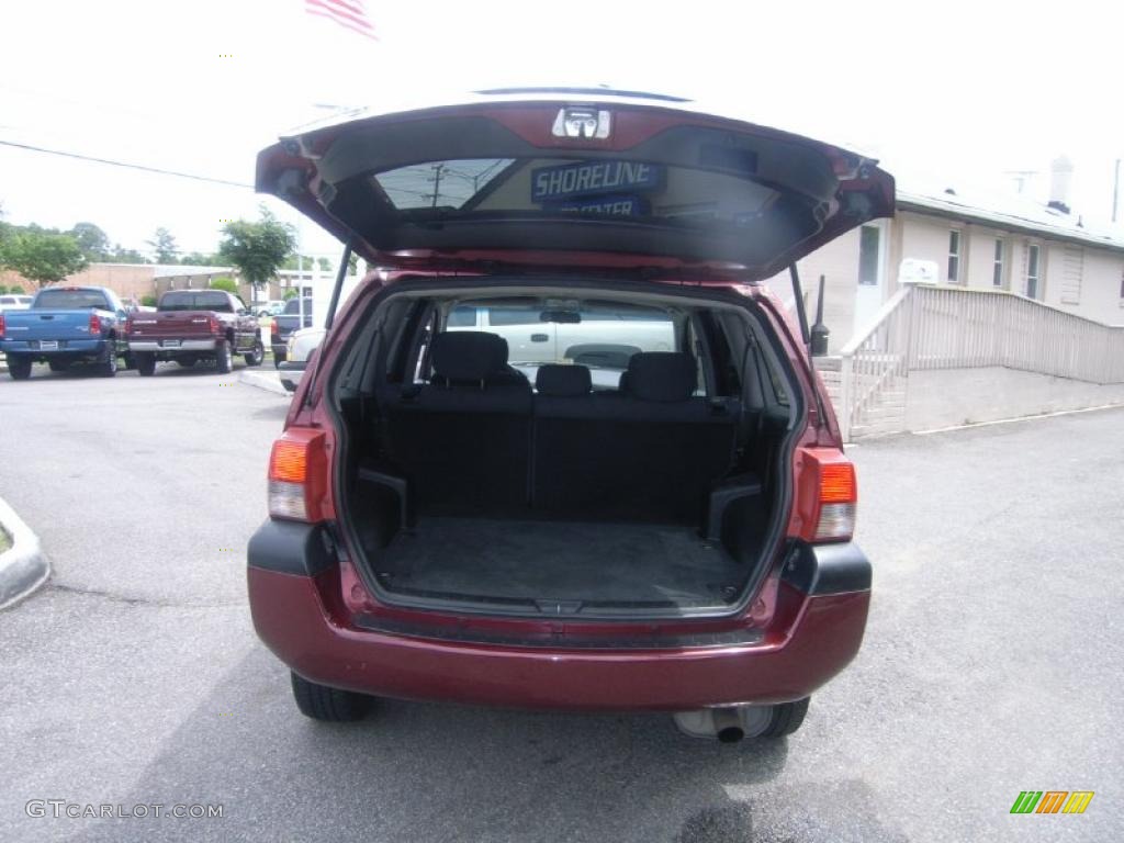 2004 Endeavor LS AWD - Ultra Red Pearl / Charcoal Gray photo #12