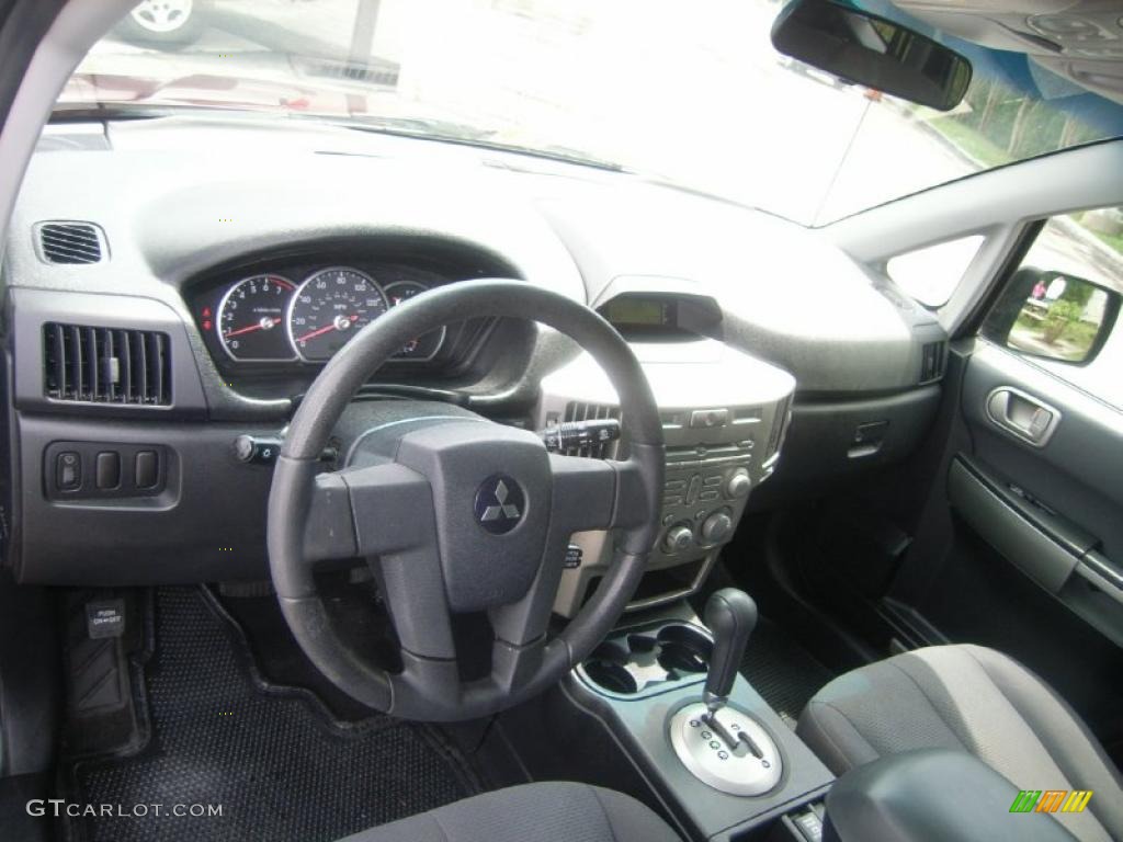 2004 Endeavor LS AWD - Ultra Red Pearl / Charcoal Gray photo #18
