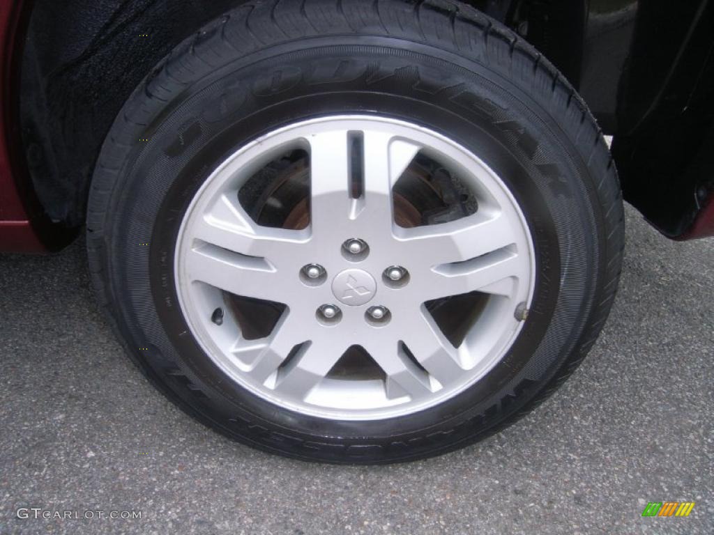 2004 Endeavor LS AWD - Ultra Red Pearl / Charcoal Gray photo #26