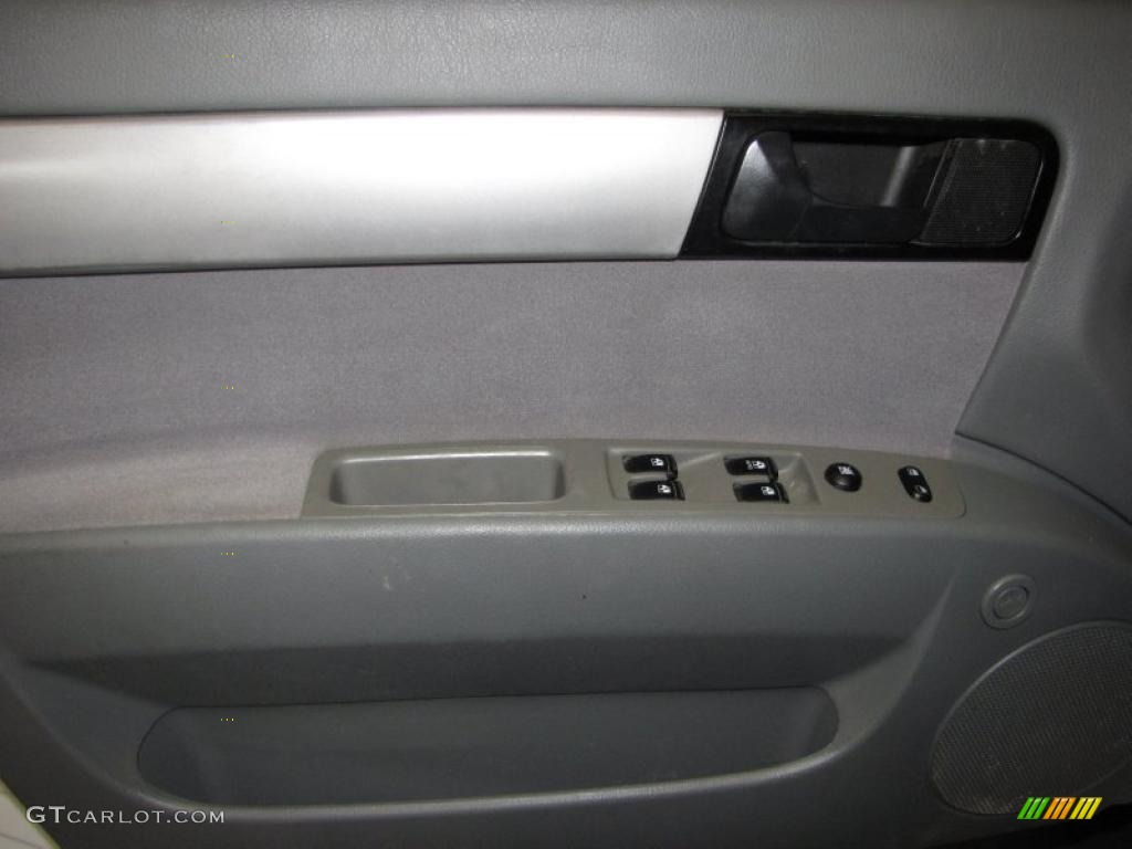 2007 Forenza Sedan - Absolute White / Grey photo #20