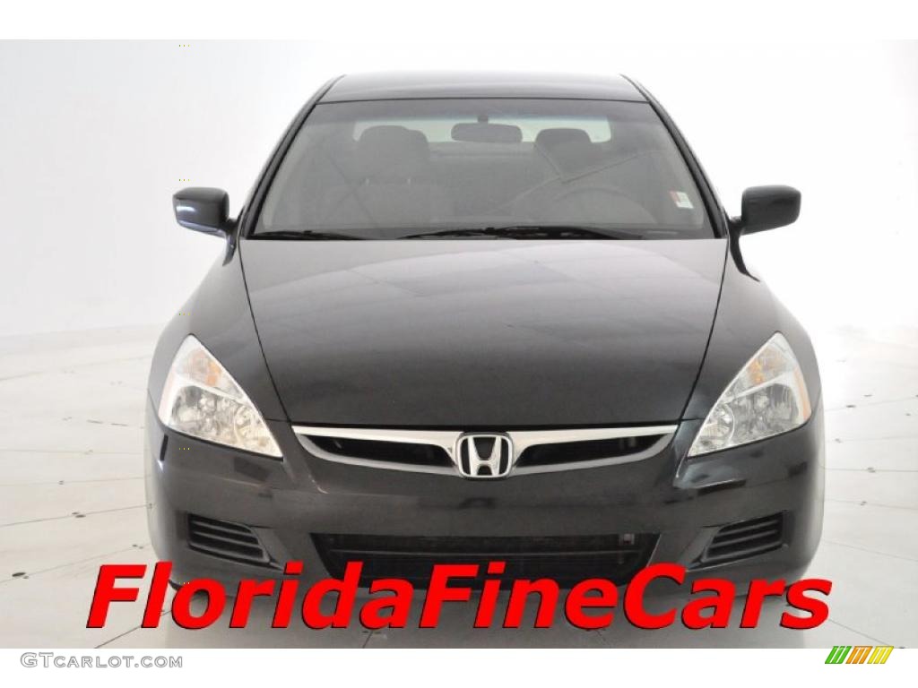 2006 Accord SE Sedan - Nighthawk Black Pearl / Ivory photo #5