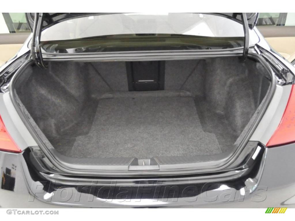 2006 Accord SE Sedan - Nighthawk Black Pearl / Ivory photo #10