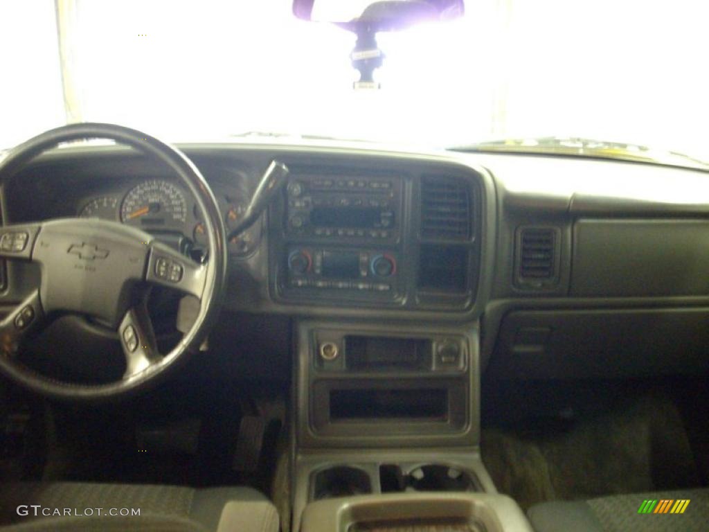 2003 Avalanche 1500 Z71 4x4 - Yellow / Dark Charcoal photo #8