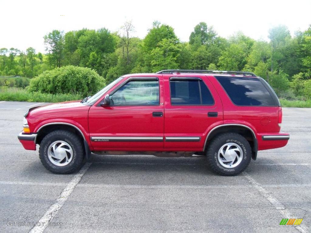 1998 Blazer LT 4x4 - Apple Red / Graphite photo #3