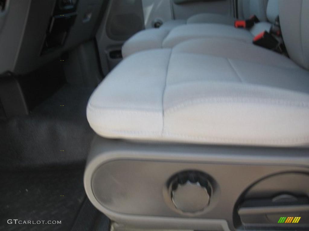 2006 F150 XL Regular Cab - Oxford White / Medium/Dark Flint photo #5