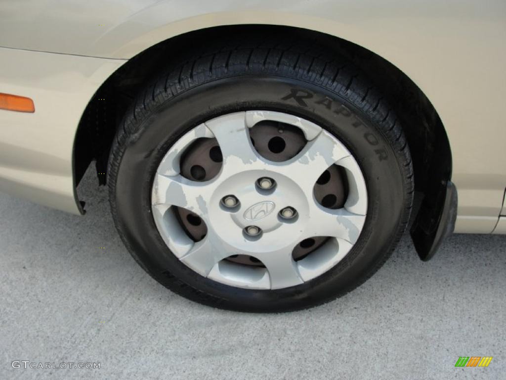 2002 Elantra GLS Sedan - Champagne Beige / Beige photo #11