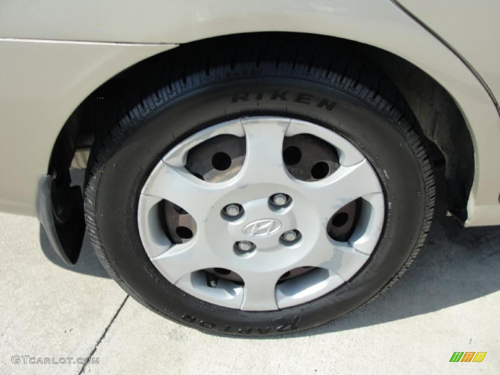 2002 Elantra GLS Sedan - Champagne Beige / Beige photo #13