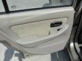 2002 Champagne Beige Hyundai Elantra GLS Sedan  photo #26