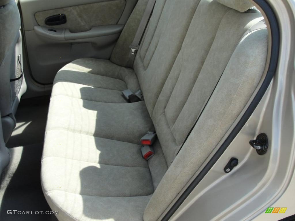 2002 Elantra GLS Sedan - Champagne Beige / Beige photo #27