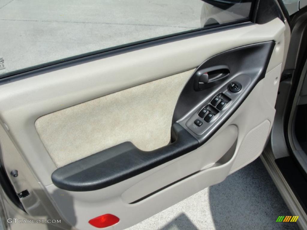 2002 Elantra GLS Sedan - Champagne Beige / Beige photo #28