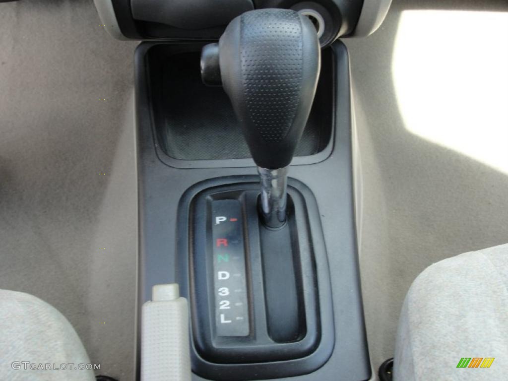 2002 Elantra GLS Sedan - Champagne Beige / Beige photo #35