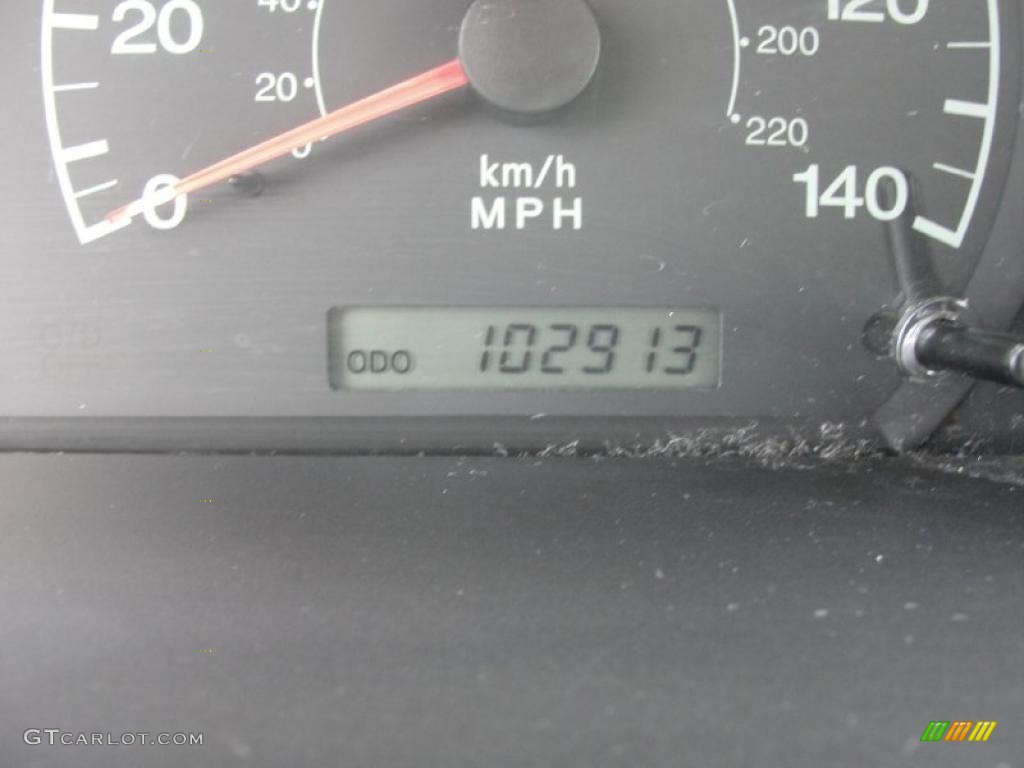 2002 Elantra GLS Sedan - Champagne Beige / Beige photo #38