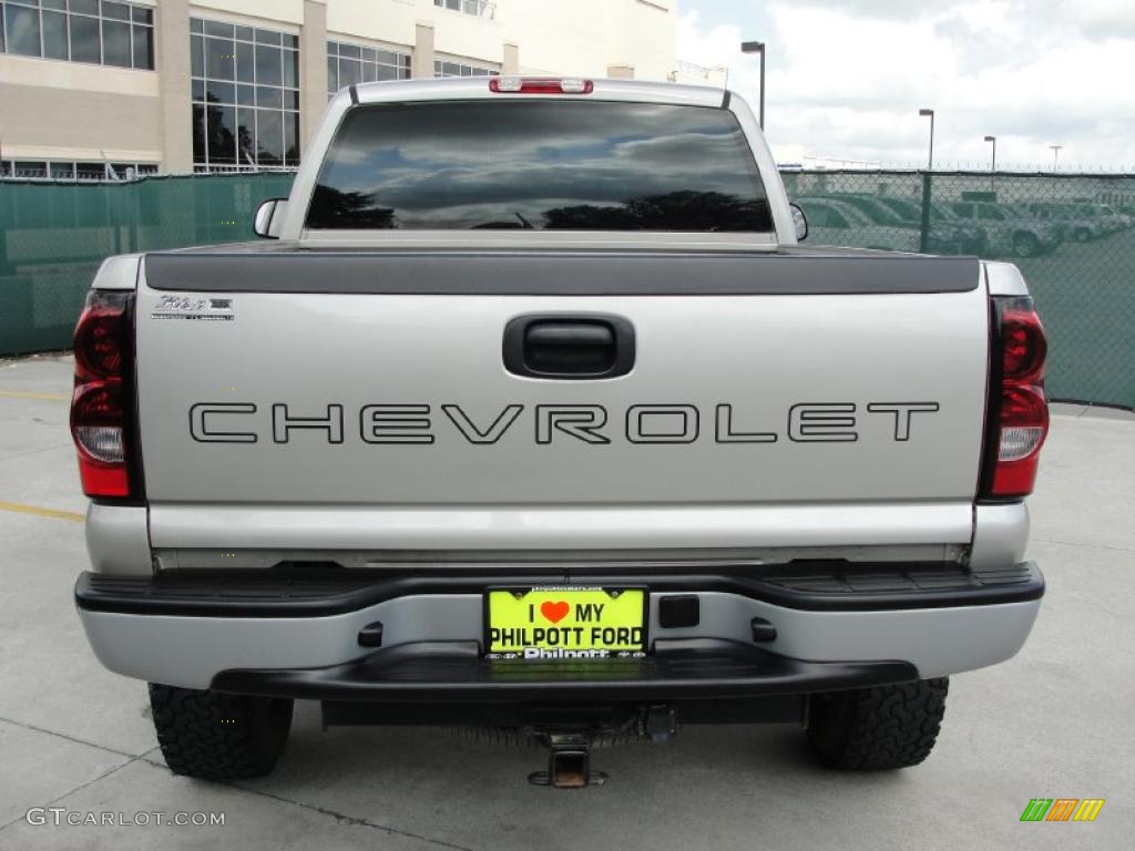 2004 Silverado 1500 Regular Cab 4x4 - Silver Birch Metallic / Dark Charcoal photo #4