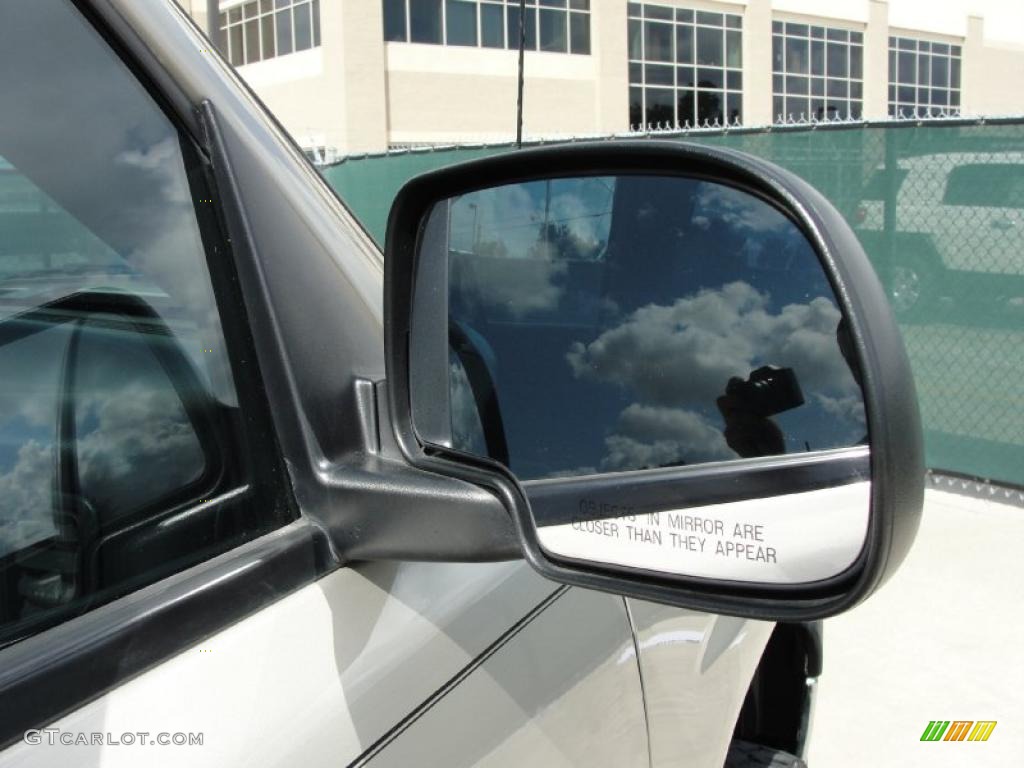 2004 Silverado 1500 Regular Cab 4x4 - Silver Birch Metallic / Dark Charcoal photo #17