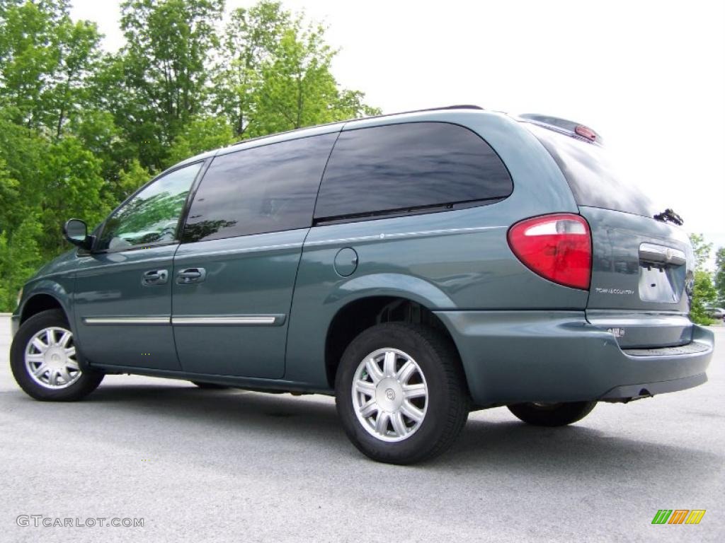 2006 Town & Country Touring - Magnesium Pearl / Medium Slate Gray photo #3