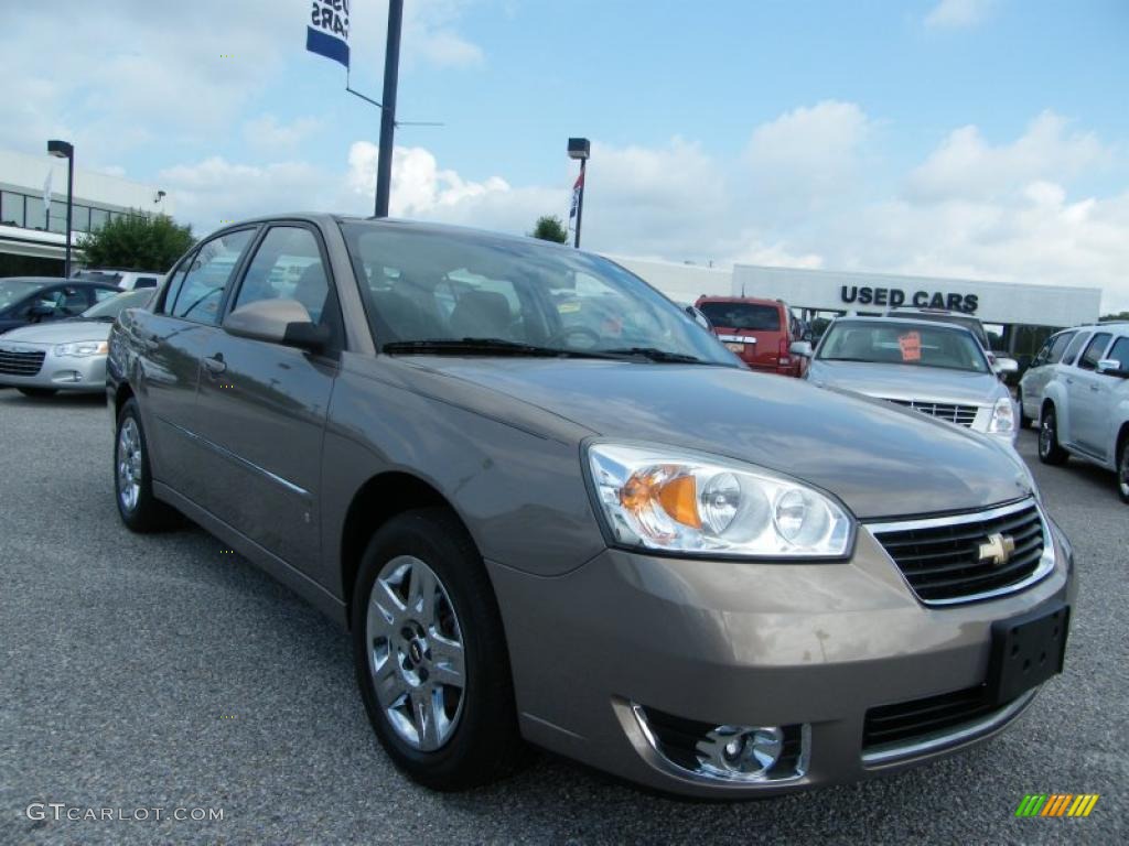 2007 Malibu LT Sedan - Amber Bronze Metallic / Ebony Black photo #7