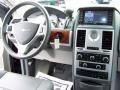 2008 Brilliant Black Crystal Pearlcoat Chrysler Town & Country Touring  photo #18