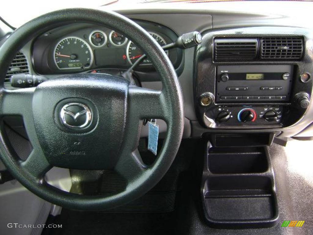 2008 B-Series Truck B2300 Regular Cab - Volcanic Red / Medium Dark Flint photo #21