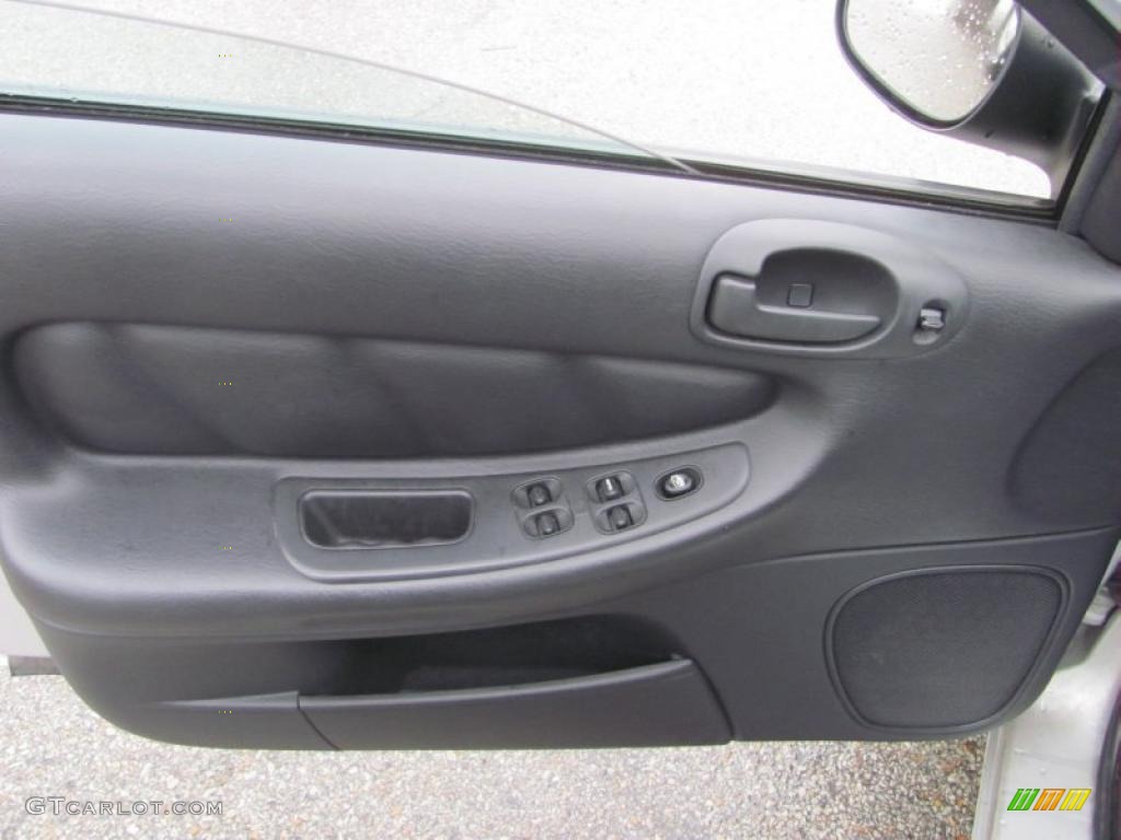 2003 Sebring LX Sedan - Bright Silver Metallic / Dark Slate Gray photo #12