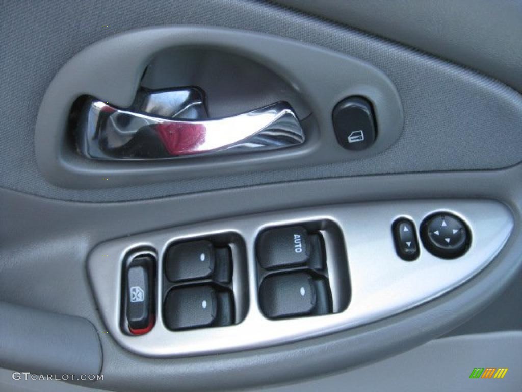 2006 Malibu LT V6 Sedan - Silverstone Metallic / Titanium Gray photo #21