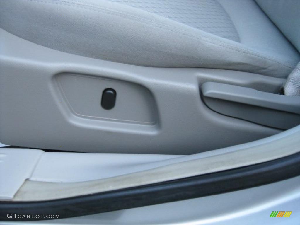 2006 Malibu LT V6 Sedan - Silverstone Metallic / Titanium Gray photo #22