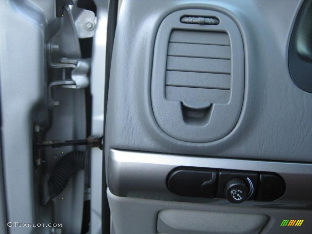 2006 Malibu LT V6 Sedan - Silverstone Metallic / Titanium Gray photo #23