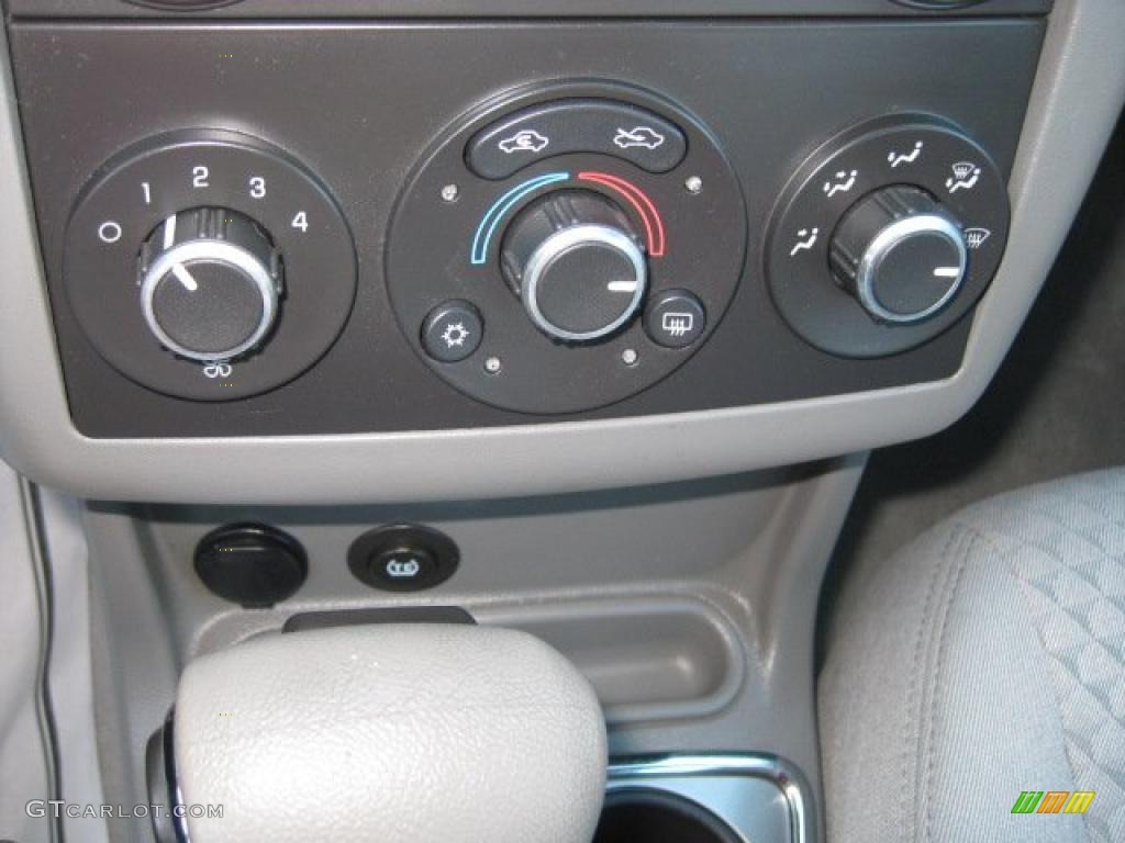 2006 Malibu LT V6 Sedan - Silverstone Metallic / Titanium Gray photo #28