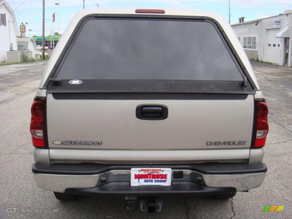 2004 Silverado 1500 Z71 Extended Cab 4x4 - Silver Birch Metallic / Medium Gray photo #8