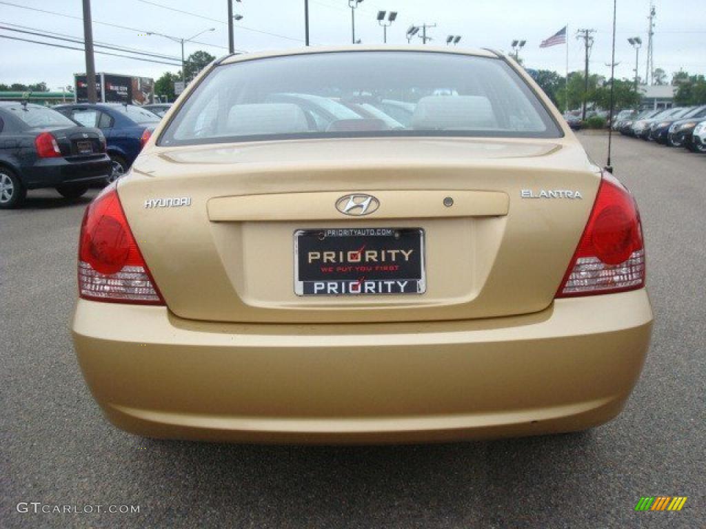 2004 Elantra GLS Sedan - Hazelnut / Beige photo #5
