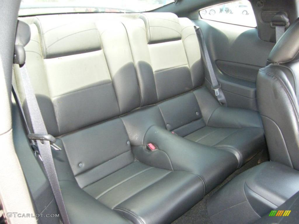 2006 Mustang V6 Premium Coupe - Black / Dark Charcoal photo #24