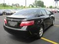 Black - Camry LE Photo No. 7