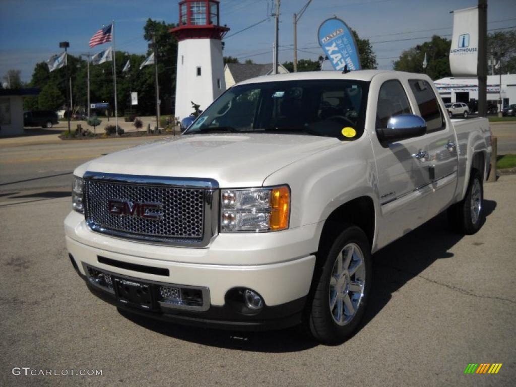 2010 Sierra 1500 Denali Crew Cab AWD - White Diamond Tricoat / Ebony photo #3