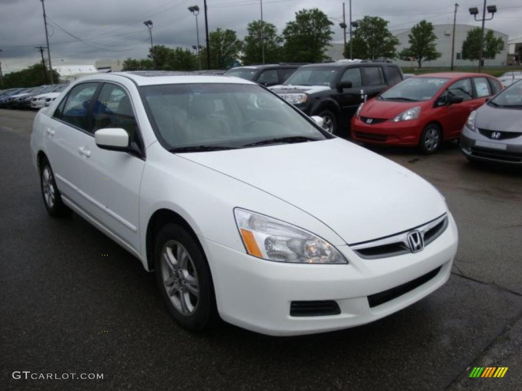 2007 Accord EX-L Sedan - Taffeta White / Ivory photo #5