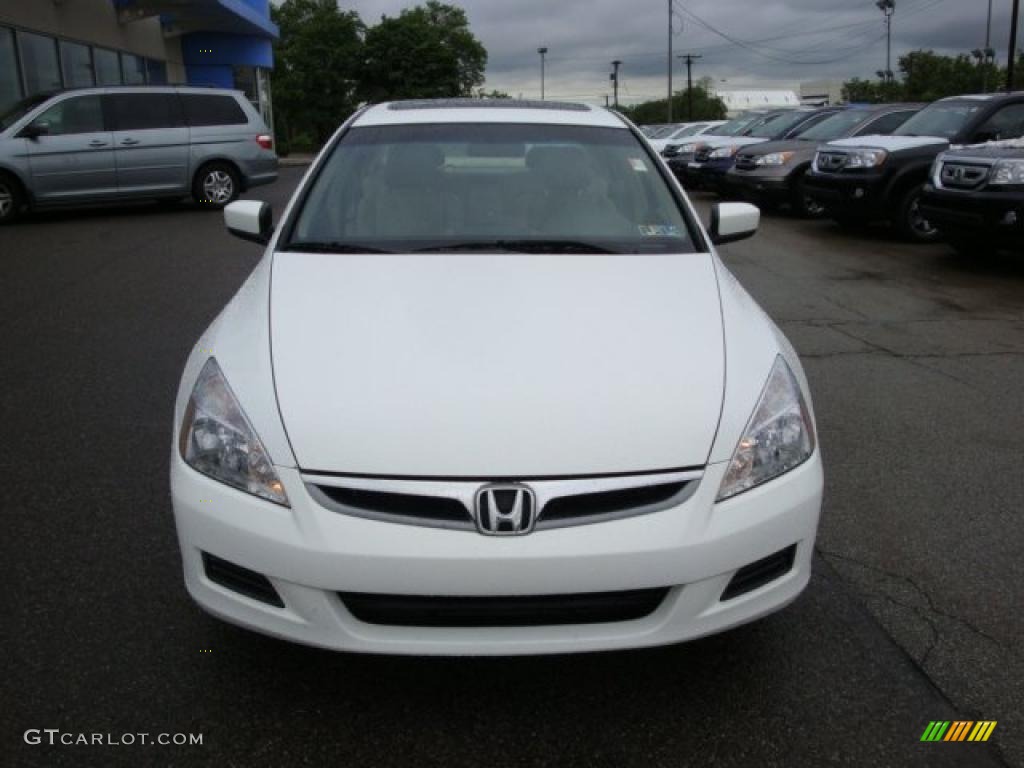 2007 Accord EX-L Sedan - Taffeta White / Ivory photo #6