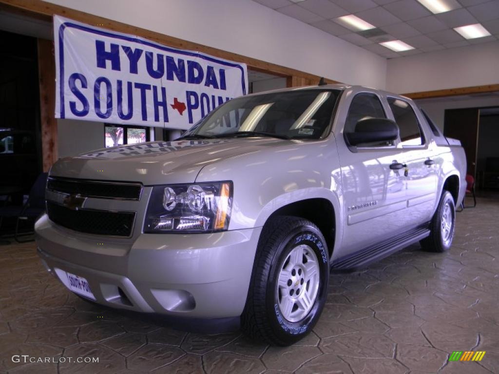 Silver Birch Metallic Chevrolet Avalanche