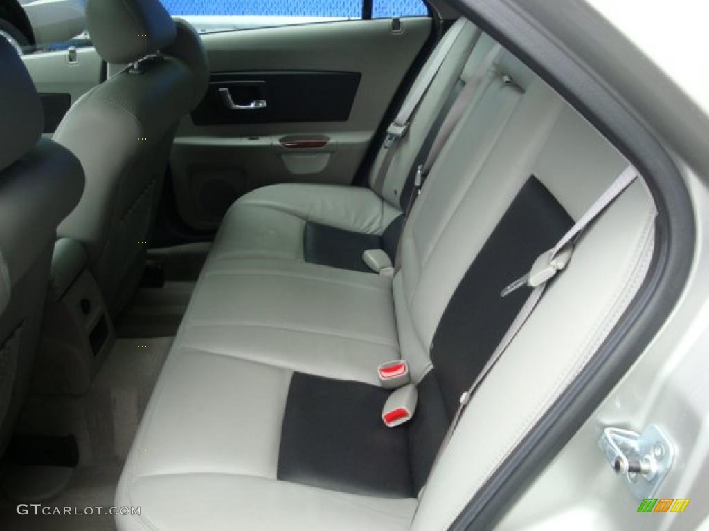 2007 CTS Sedan - Light Platinum / Light Gray/Ebony photo #11