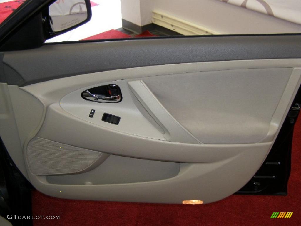 2007 Camry CE - Black / Ash photo #30