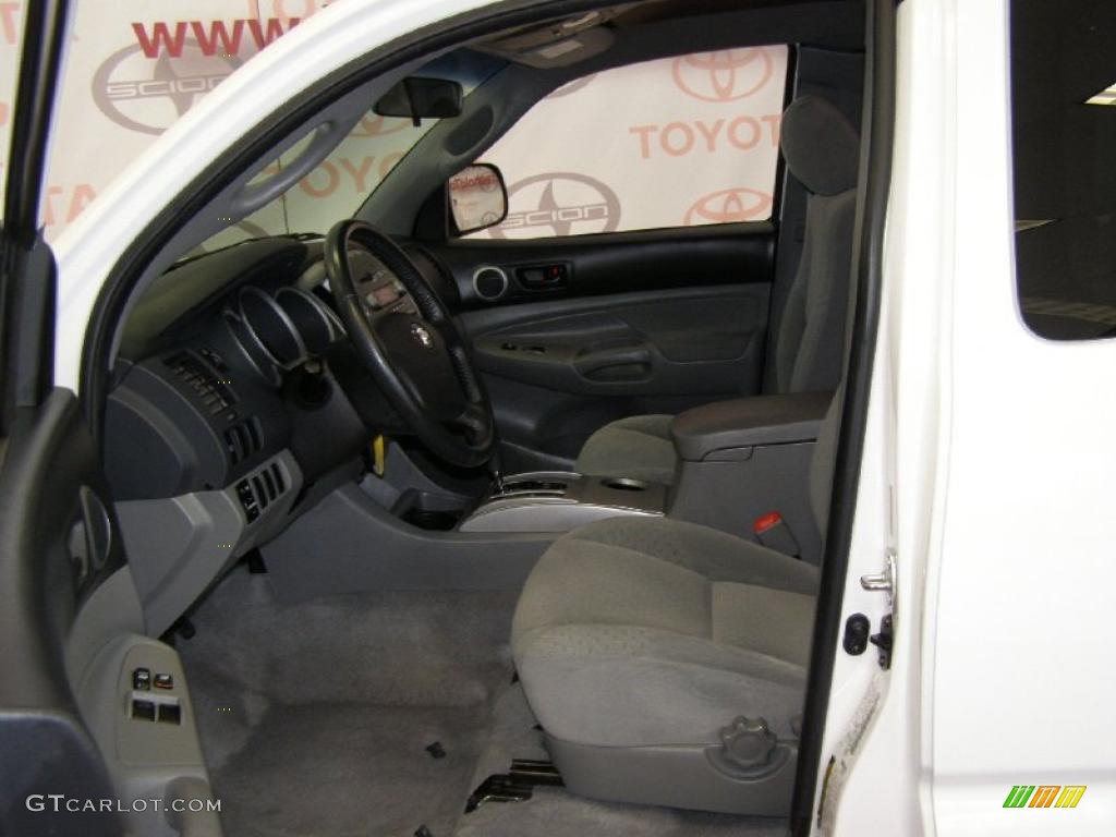 2007 Tacoma V6 PreRunner Access Cab - Super White / Graphite Gray photo #18