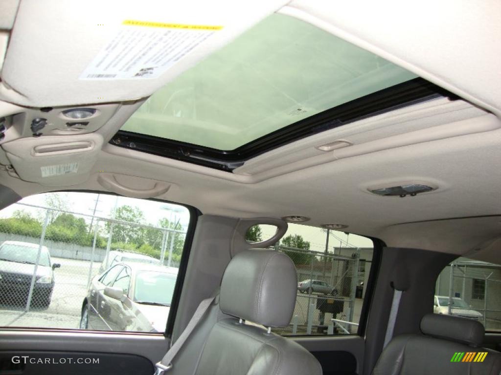 2003 Suburban 1500 Z71 4x4 - Light Pewter Metallic / Gray/Dark Charcoal photo #20